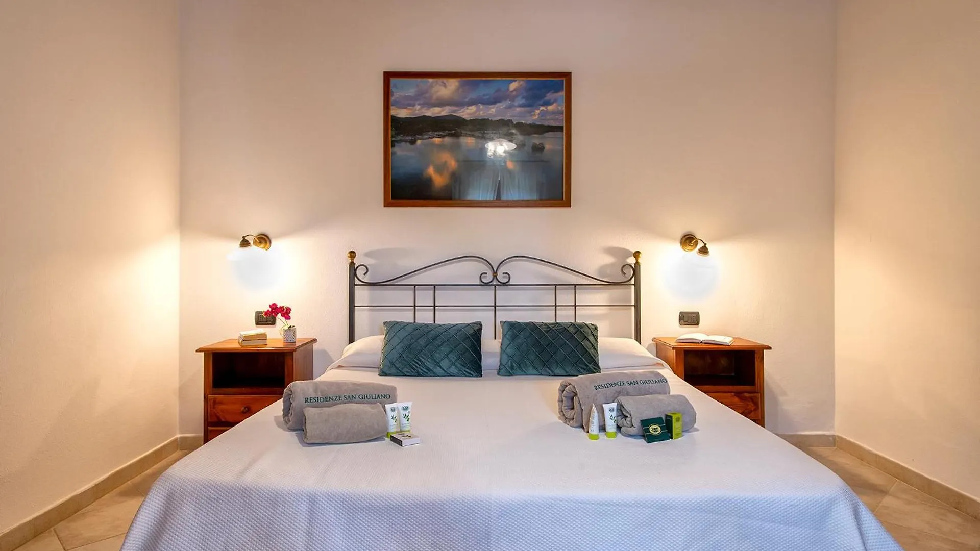 Agri Resort San Giuliano Santa Maria la Palma Vakantieboerderij